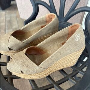 Tory Burch Filipa Women's Tan Wedge Espadrilles, Size 8 1/2